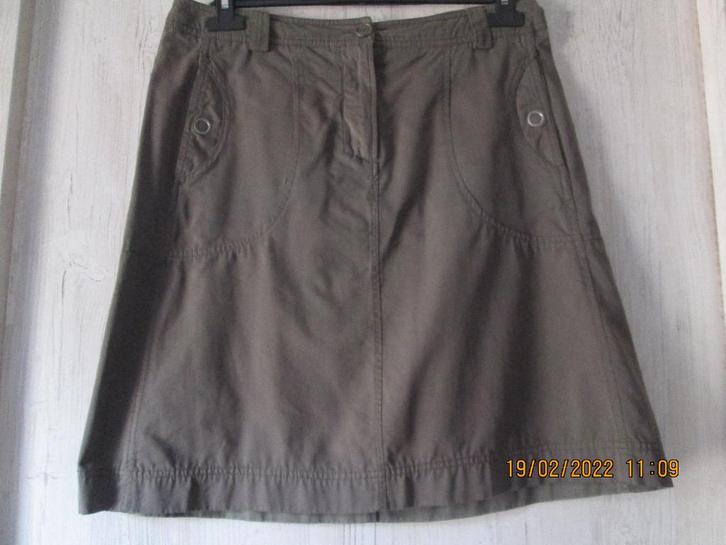 Jupe droite kaki tissu peau de pêche « Ultimi », taille 40, Kleding | Dames, Rokken, Nieuw, Maat 38/40 (M), Groen, Boven de knie