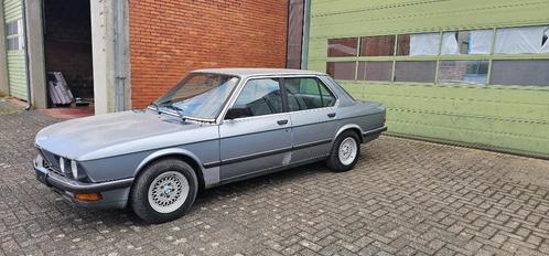BMW 524 TURBO DIESEL OLDTIMER  AUTOMAAT, Auto's, Oldtimers, Particulier, ABS, Alarm, BMW, Diesel, Berline, 4 deurs, Automaat, Zilver of Grijs