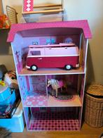Barbiehuis met paard en camping car, Kinderen en Baby's, Speelgoed | Poppenhuizen, Ophalen, Zo goed als nieuw