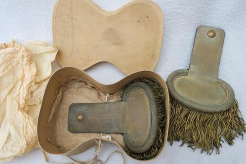 ABBL ww1 : épaulettes officier 6 de Ligne + boîte transport, Verzamelen, Militaria | Algemeen, Landmacht, Overige typen, Ophalen of Verzenden
