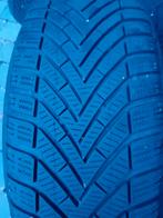 Jantes montees pneus Hiver 215/65/16, Autos : Pièces & Accessoires, 215 mm, Pneus et Jantes, Véhicule de tourisme, Utilisé