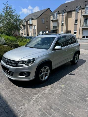 VW TIGUAN R-Line SUV 2.0L TDI 