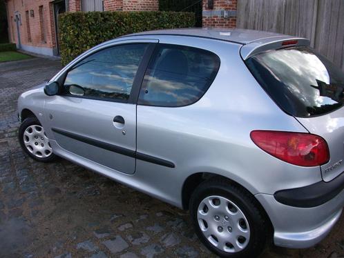 Peugeot 206,1.1Benz,Reeds gekeurd voor verkoop,Prachtstaat, Autos, Peugeot, Particulier, ABS, Airbags, Bluetooth, Ordinateur de bord