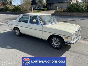 Mercedes-Benz 280 (W114) 1975 | Route 66 auctions, Autos, Oldtimers & Ancêtres, Achat, 4 portes, Entreprise, Mercedes-Benz