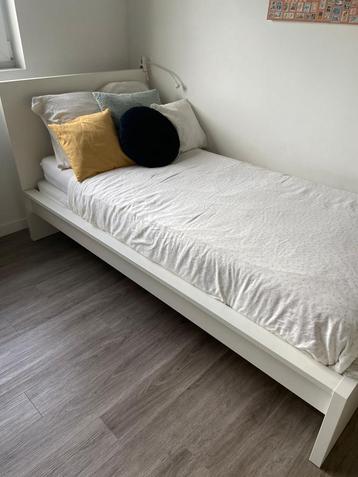 Wit eenpersoonsbed Ikea MALM beschikbaar voor biedingen