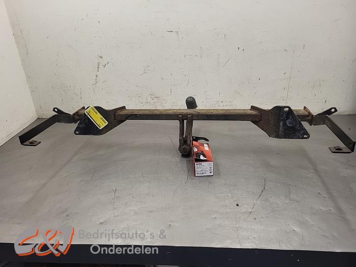 Trekhaak van een Fiat Doblo, Auto-onderdelen, Ophanging en Onderstel, Fiat, Gebruikt, 3 maanden garantie, Ophalen of Verzenden