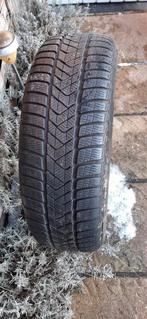 Pneus d'hiver Pirelli 225/60/18, Pneus hiver, Enlèvement, Utilisé, Véhicule tout-terrain