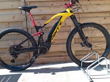 Beau VTT FANTIC ae full suspendu, Enlèvement, Comme neuf