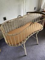 Nostalgische babywieg in metaal uit jaren 60, Kinderen en Baby's, Babywiegjes en Ledikanten, Ophalen, Gebruikt, Wieg