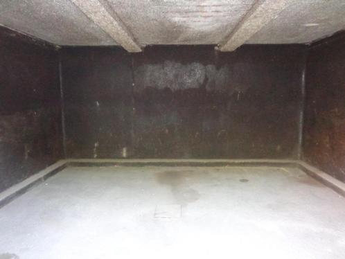 opslagplaats 22m² gelegen Kortrijk-Heule aan R8, Immo, Garages en Parkeerplaatsen