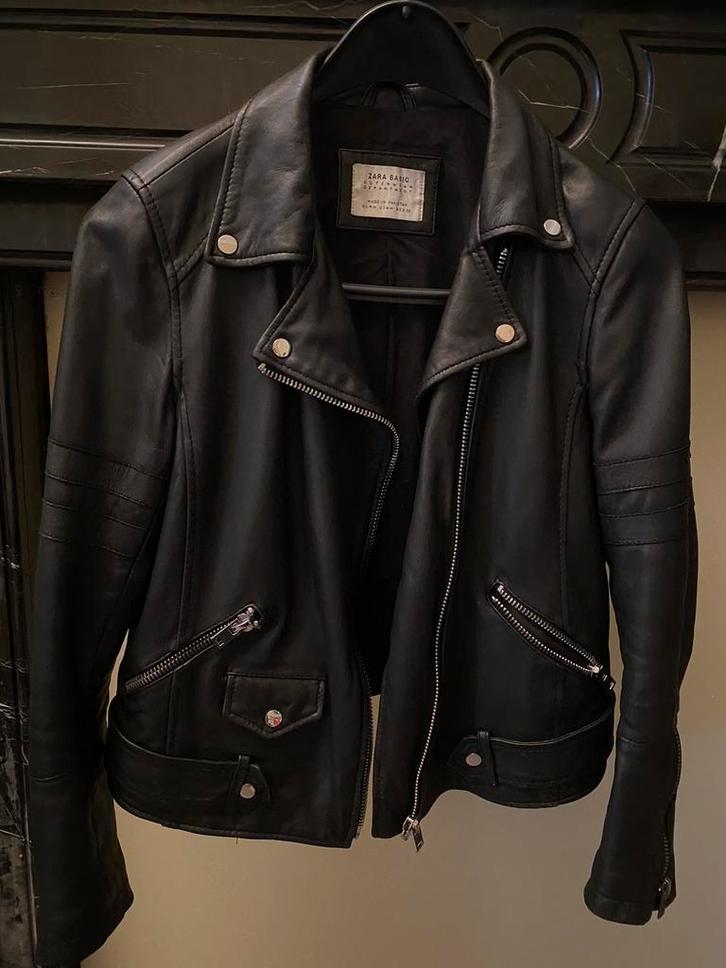 Zwarte lederen bikerjas Zara maat M, Kleding | Dames, Jasjes, Kostuums en Pakken, Maat 38/40 (M), Zwart, Ophalen of Verzenden