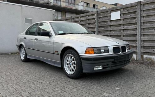 BMW 318i - E36 (Oldtimer), Auto's, BMW, Particulier, 3 Reeks, Centrale vergrendeling, Open dak, Radio, Benzine, Berline, 5 deurs