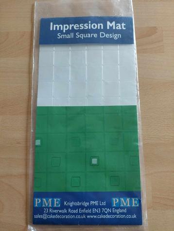 PME Impression Mat Square Small, Enlèvement ou Envoi, Comme neuf, Gâteaux, Tartes ou cupcakes, Autres types