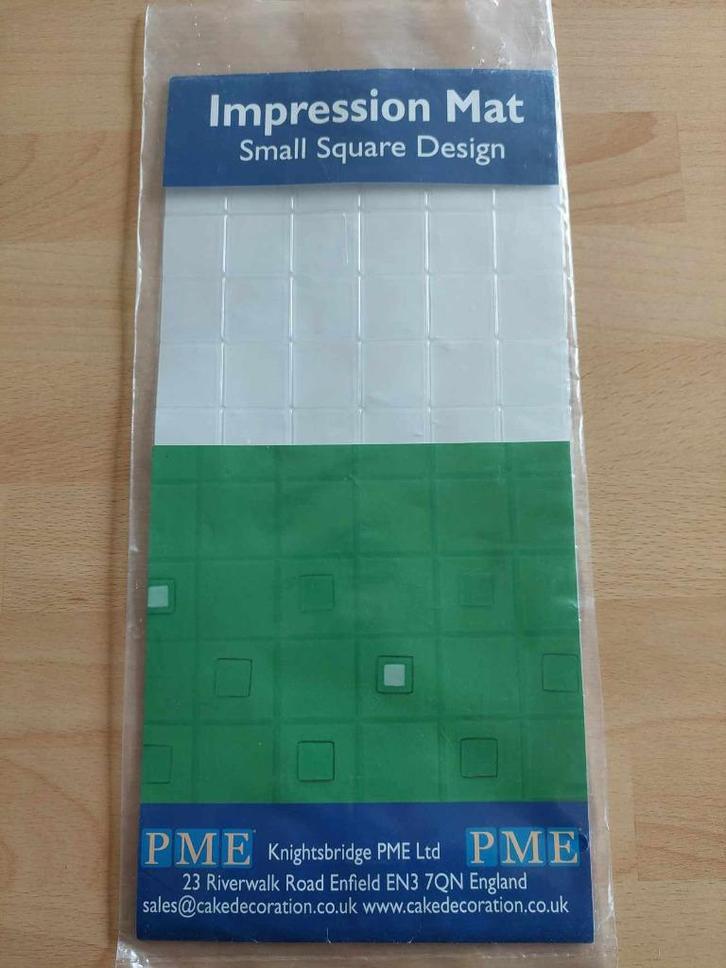 PME Impression Mat Square Small, Hobby & Loisirs créatifs, Confection de Gâteaux & Cupcakes, Comme neuf, Autres types, Gâteaux, Tartes ou cupcakes