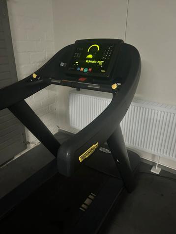 TECHNOGYM EXCITE LOOPBAND RUN 1000 FULL BLACK beschikbaar voor biedingen