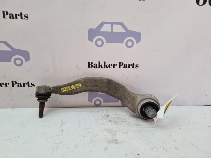 Draagarm onder links-voor van een BMW 5-Serie, Auto-onderdelen, Ophanging en Onderstel, BMW, Gebruikt, 3 maanden garantie