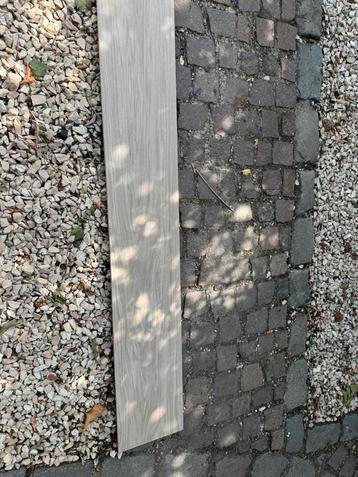 12m2 tegel cifre oxford roble 120x20cm niet gebruikt