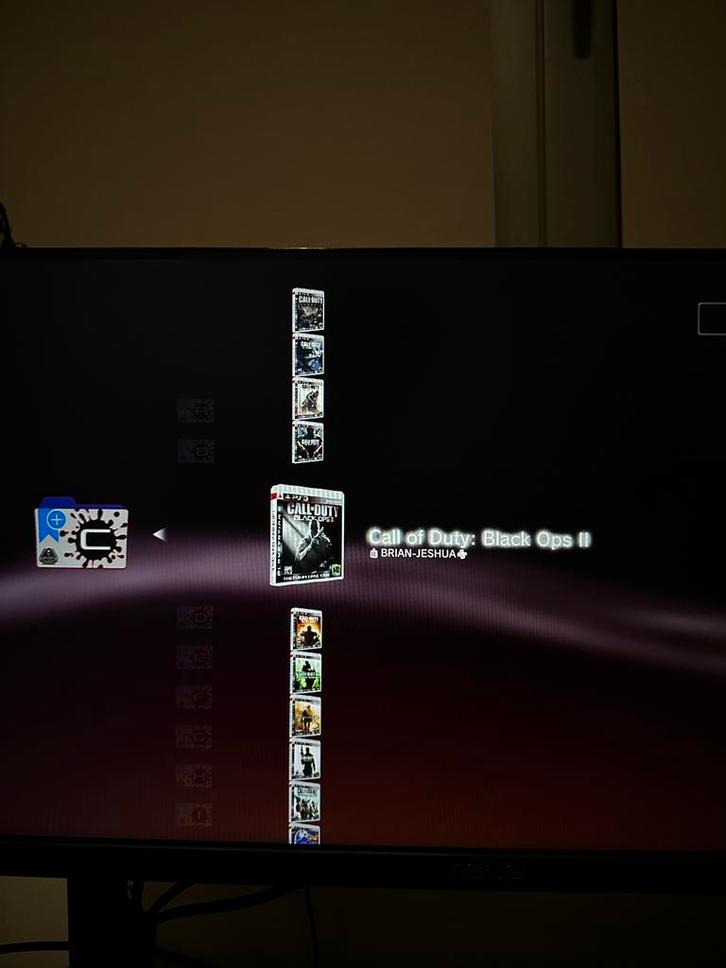 (JAILBREAK)Ps3 Slim 320 GB + 1 controller(lees beschrijving, Games en Spelcomputers, Spelcomputers | Sony PlayStation 3, Gebruikt