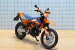 KTM 690 SMC R supermotard 1:12 23094, Enlèvement ou Envoi, Neuf, 1:9 à 1:12, Moteur
