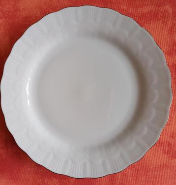 Service Assiettes en Porcelaine fine NEUF  beschikbaar voor biedingen
