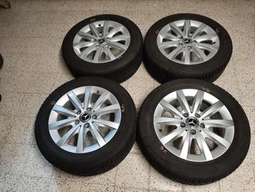 4 roues alliages Mercedes-Benz + 4 pneus hiver classe B  beschikbaar voor biedingen
