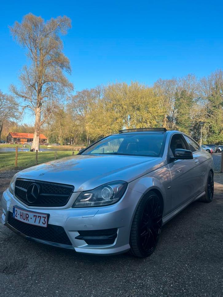 Pack AMG pour Mercedes-Benz C220 Coupé, Autos, Mercedes-Benz, Particulier, Classe C, Bluetooth, Diesel, Euro 5, Coupé, Automatique