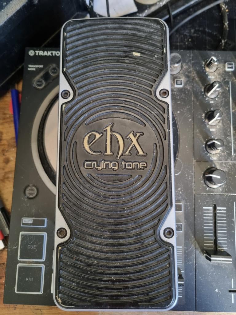 Ehx crying tone wah pedal, Enlèvement
