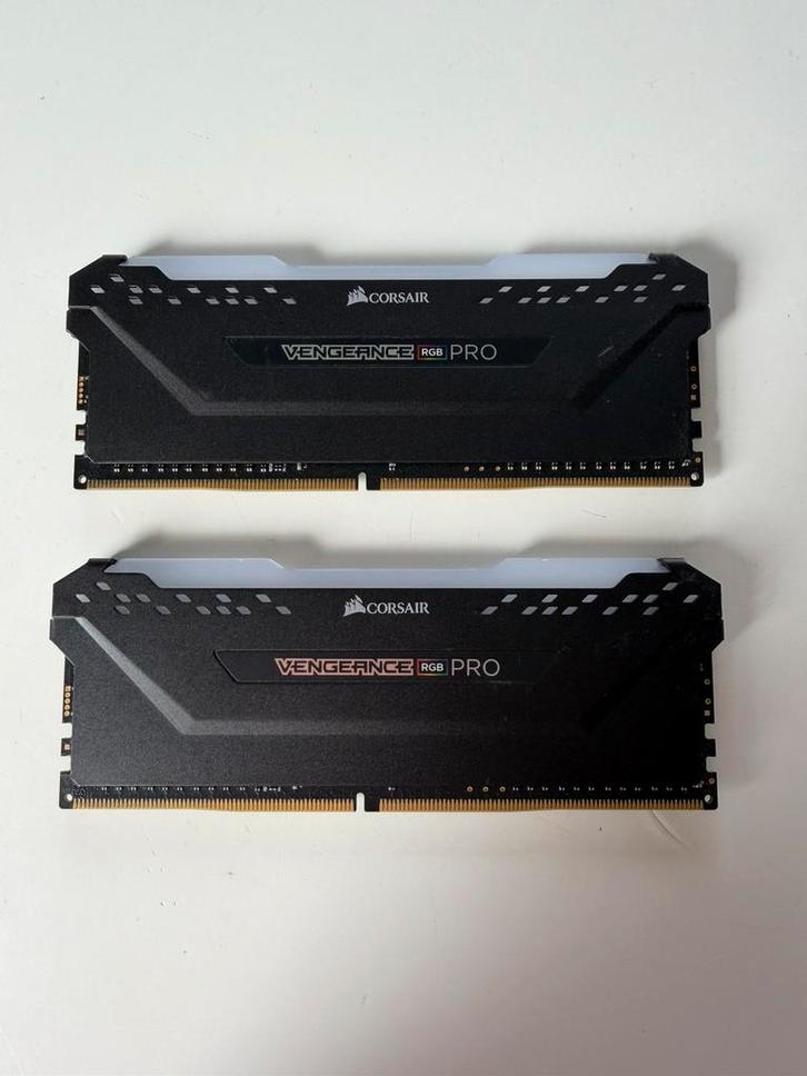 16gb (2x8gb) ddr4 3600MHz Corsair vengeance rgb pro ram, Computers en Software, RAM geheugen, Zo goed als nieuw, DDR4, Ophalen of Verzenden