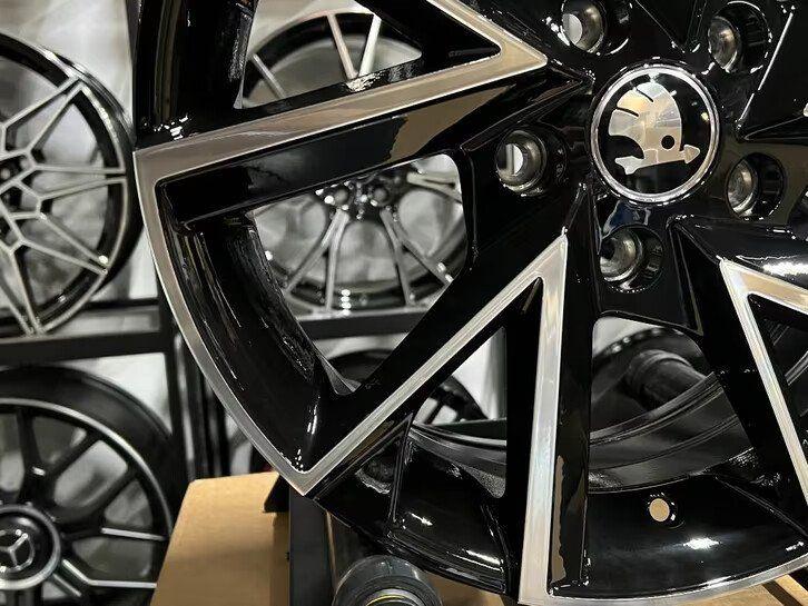 16" SKODA RS Look Sportvelgen SKODA OCTAVIA KODIAQ KAROQ VW, Auto-onderdelen, Banden en Velgen, Ophalen of Verzenden, Nieuw, Velg(en)