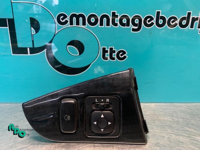 Commutateur rétroviseur d'un Mitsubishi Lancer (Lancer 03-), Autos : Pièces & Accessoires, Tableau de bord & Interrupteurs, Mitsubishi