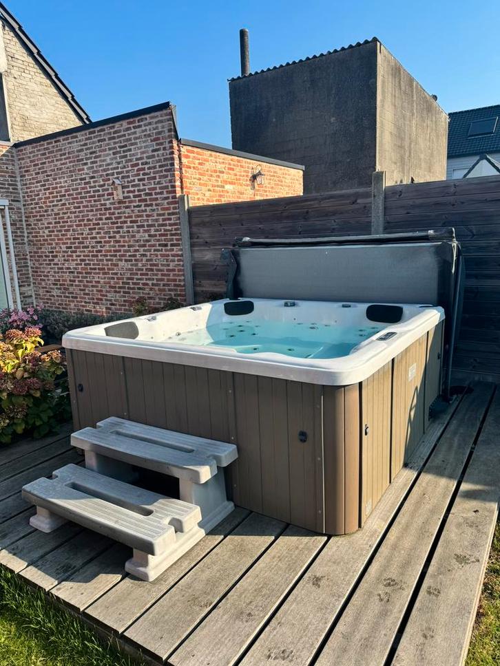 Goldline spa jacuzzi, Tuin en Terras, Bubbelbaden en Hottubs, Gebruikt, Vast, Afdekzeil, Filter, Pomp, Trap, Ophalen
