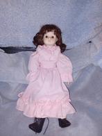 Une magnifique ancienne poupée  47cm, Enlèvement ou Envoi