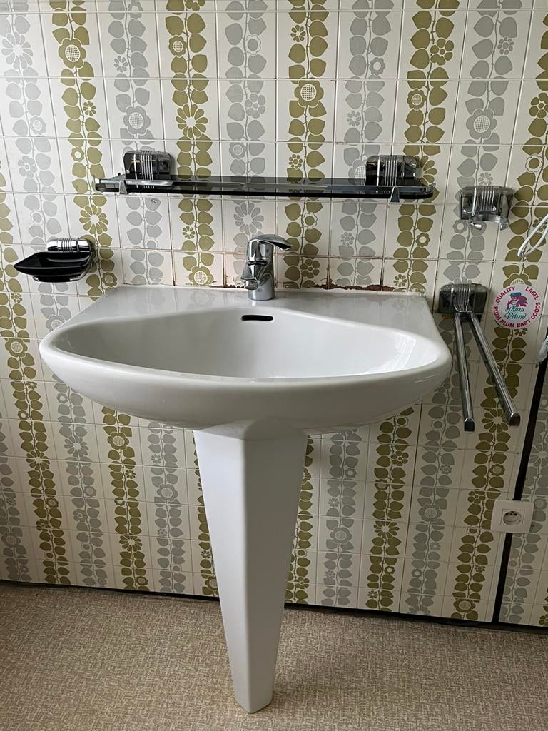 Lavabo, mengkraan en spiegelkast, Ophalen, Gebruikt, Wasbak of Wastafel