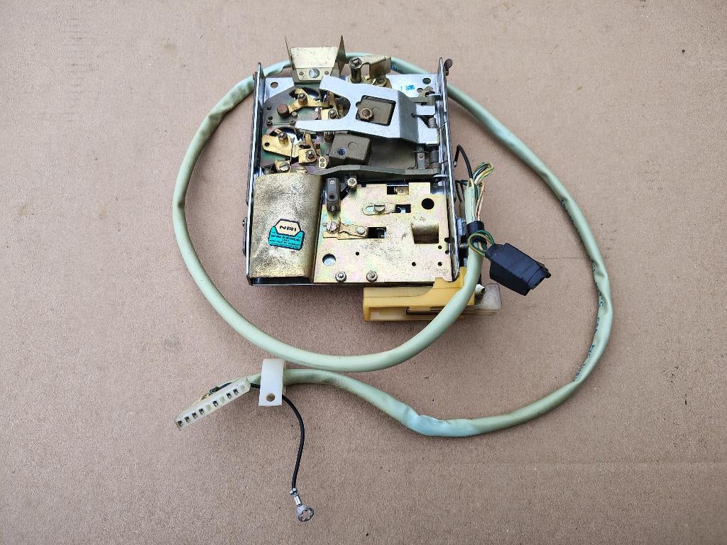 Muntproef/ Nederlands Rock-ola 484 (1980) jukebox, Collections, Envoi