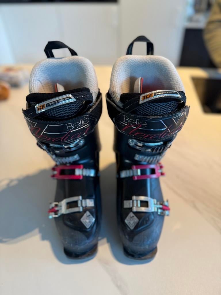 Nordica dames skischoenen maat 25.5, Sports & Fitness, Ski & Ski de fond, Enlèvement, Comme neuf, Nordica