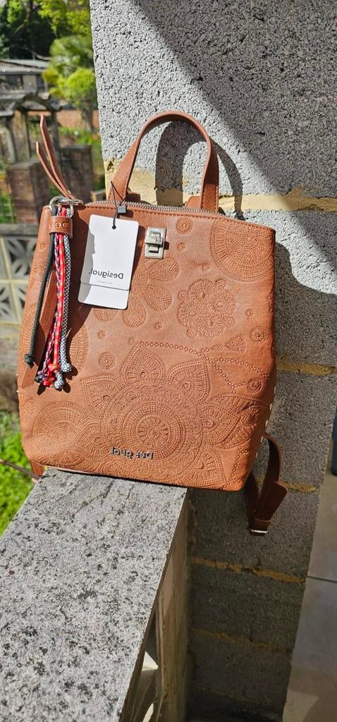 Sac à dos desigual, Enlèvement