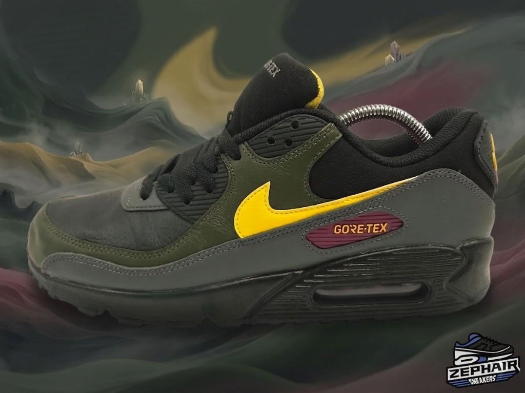 Nike Air Max 90 x GoreTex 'Cargo Khaki' EU44.5 2022, Kleding | Heren, Schoenen, Zwart, Nike, Ophalen of Verzenden, Sneakers