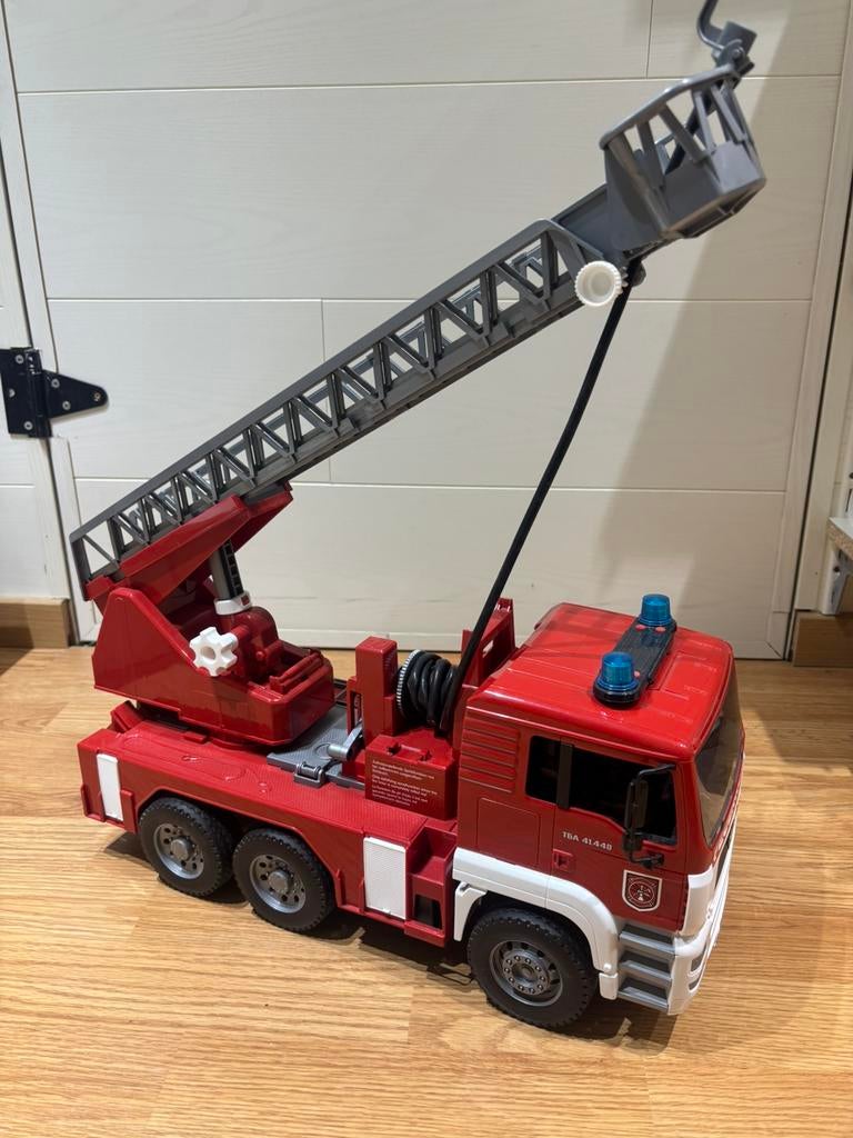 Bruder brandweerwagen, Kinderen en Baby's, Speelgoed |Speelgoedvoertuigen, Ophalen, Gebruikt