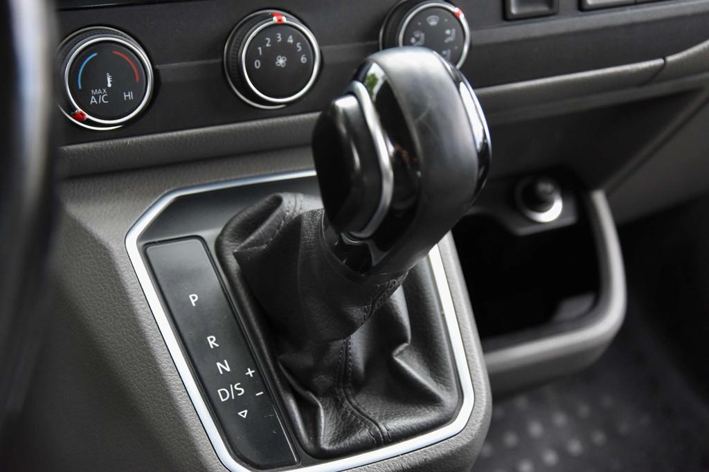 Volkswagen T6.1 Transporter 2.0 TDi *4 MOTION* ELEKTRISCHE K, Auto's, Automaat, Gebruikt, 4 cilinders, Volkswagen