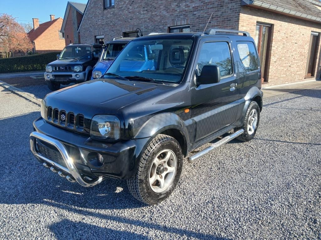 suzuki jimny #4x4# slechts 72 000km met carpass !!gekeurd!!, Auto's, Suzuki, 4 zetels, Stof, Zwart, Bedrijf
