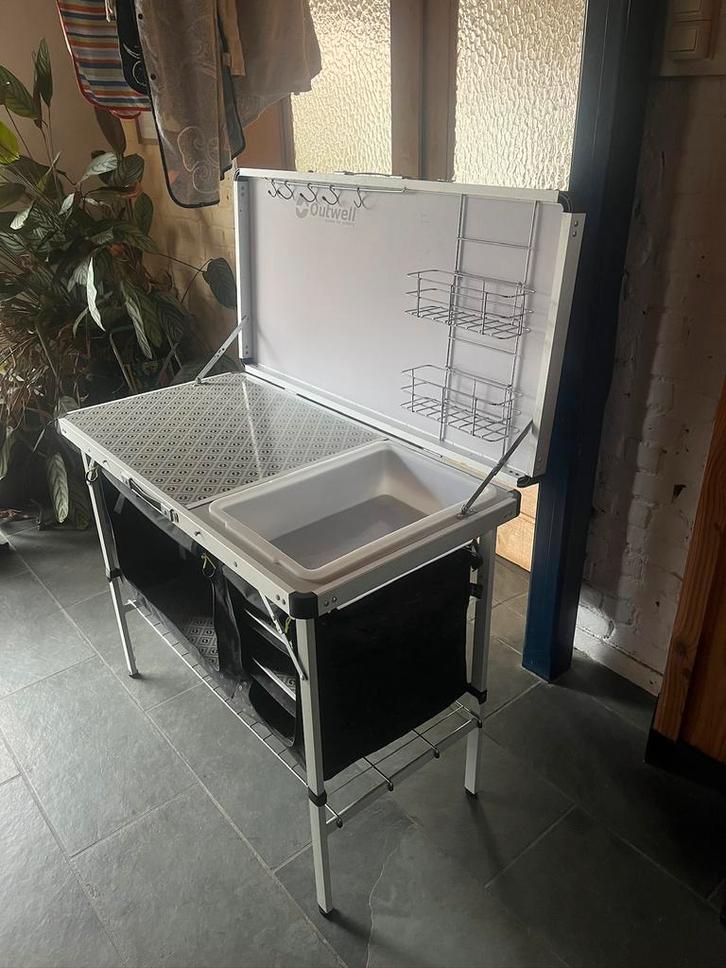 Outwell Dryton campingtafel, Caravanes & Camping, Meubles de camping, Comme neuf, Table de camping, Enlèvement