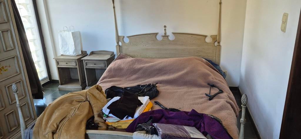 Bed en kast, Huis en Inrichting, Slaapkamer | Bedden, Ophalen