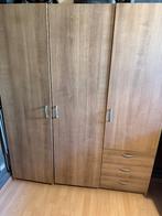 Garde-robes, Avec espace de penderie, 100 à 150 cm, Utilisé, Autres essences de bois