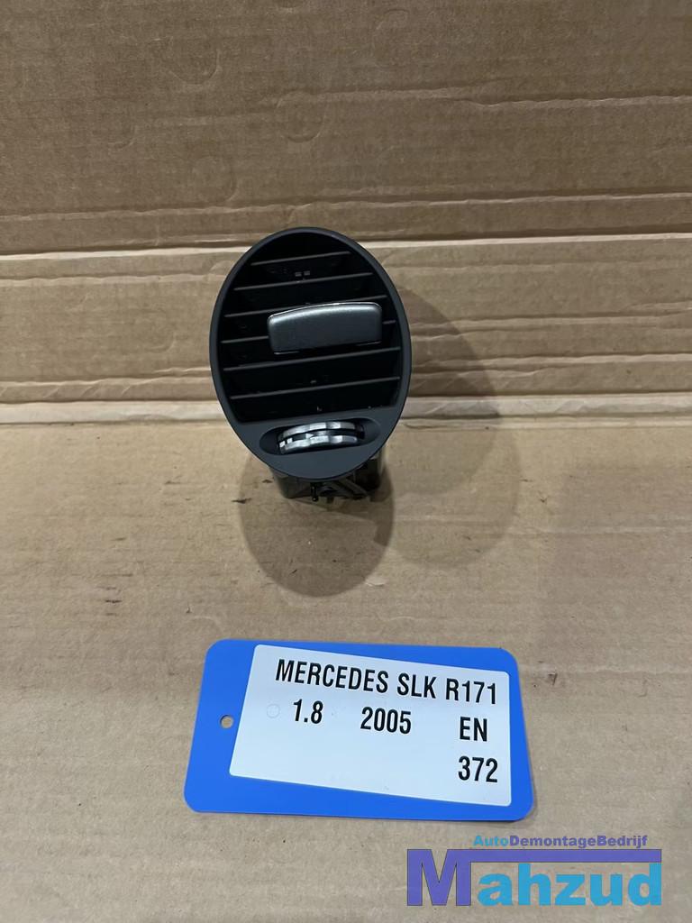 MERCEDES SLK R171 Dashboard luchtrooster 2005-2011, Autos : Pièces & Accessoires, Mercedes-Benz AG, Mercedes-Benz, Utilisé, Mercedesstrasse 120
70372  Stuttgart, DE