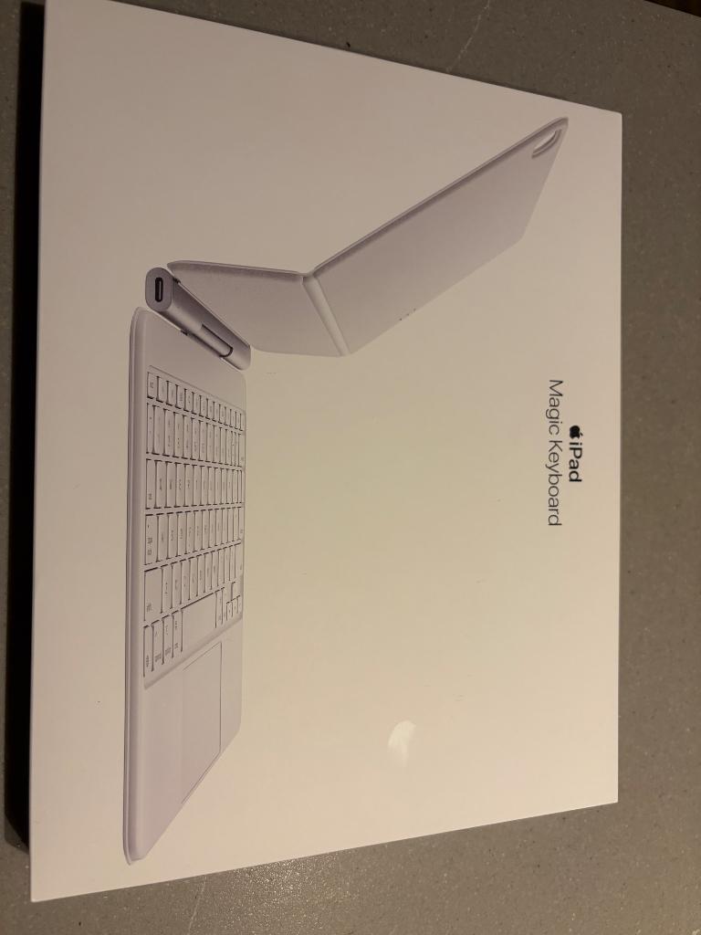Apple Magic Keyboard Ipad Air 11inch SEALED (QWERTY), Informatique & Logiciels, Apple iPad Tablettes, Neuf, Apple iPad, 11 pouces