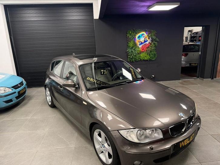 BMW 1 BENZINE 150 PK AUTOMAAT 2008, Auto's, BMW, Bedrijf, Te koop, 1 Reeks, Bluetooth, Benzine, Automaat, Bruin, Bruin, Ophalen