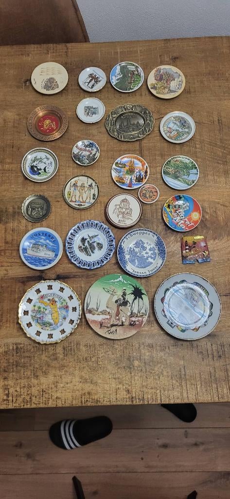 Assiettes, Maison & Meubles, Autres styles, Enlèvement ou Envoi, Objet de décoration, Multicolore