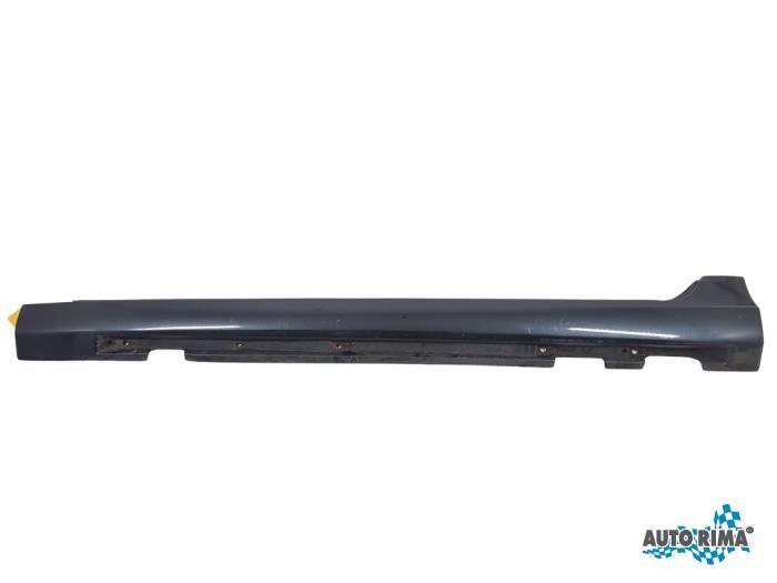 Dorpel links van een Volvo V60 (492), Gebruikt, -, -, Ophalen of Verzenden