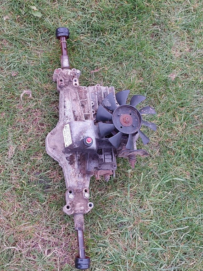 Boîte hydrostatique pour tracteur tondeuse autoportée, Enlèvement