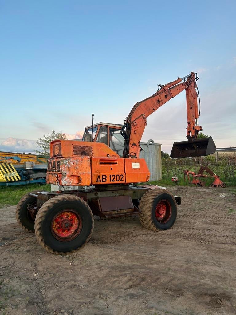 Arlas bandenkraan, Zakelijke goederen, Machines en Bouw | Kranen en Graafmachines, Ophalen